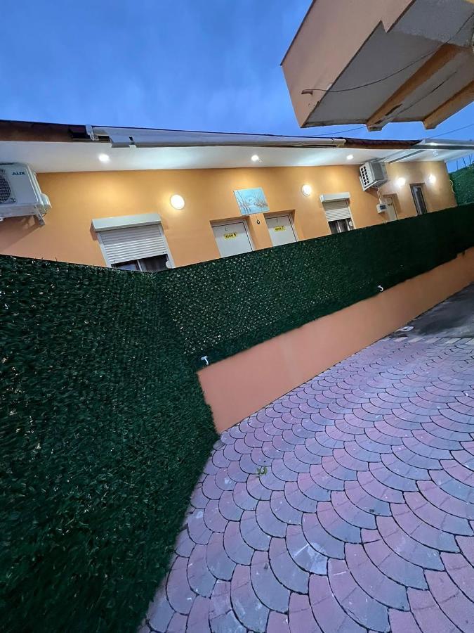 Hotel Ziku Durrës Kültér fotó