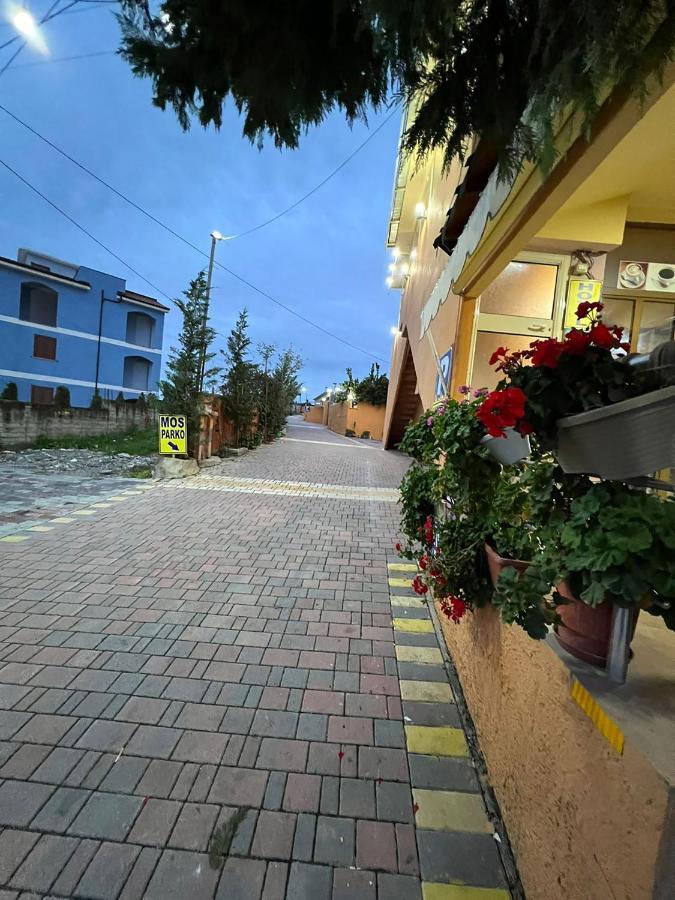 Hotel Ziku Durrës Kültér fotó