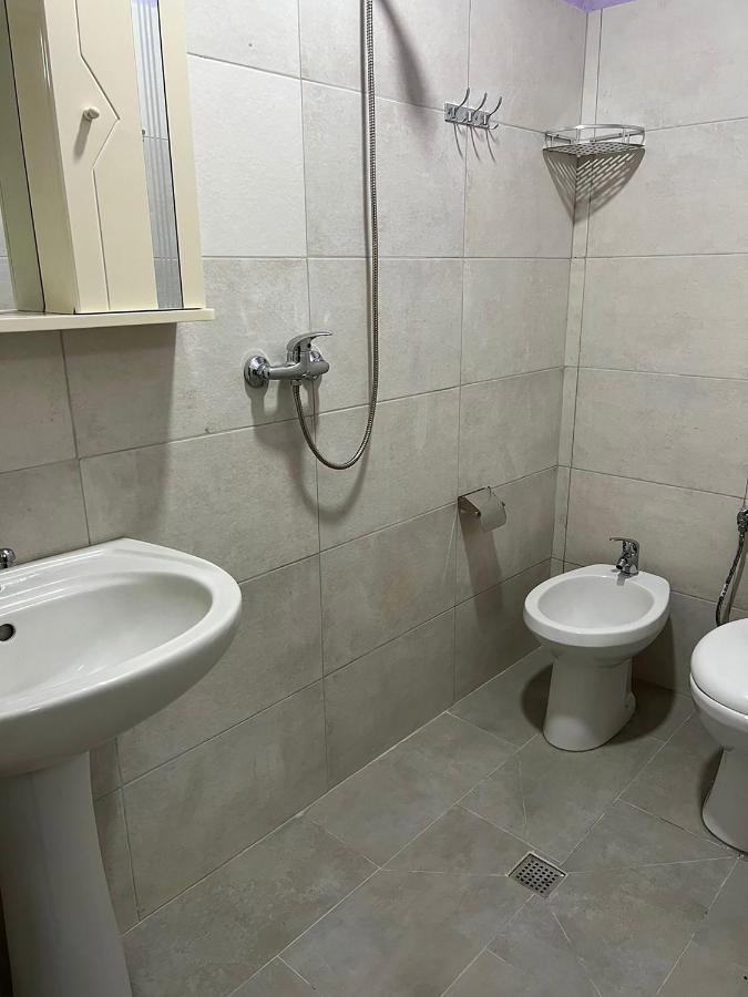 Hotel Ziku Durrës Kültér fotó