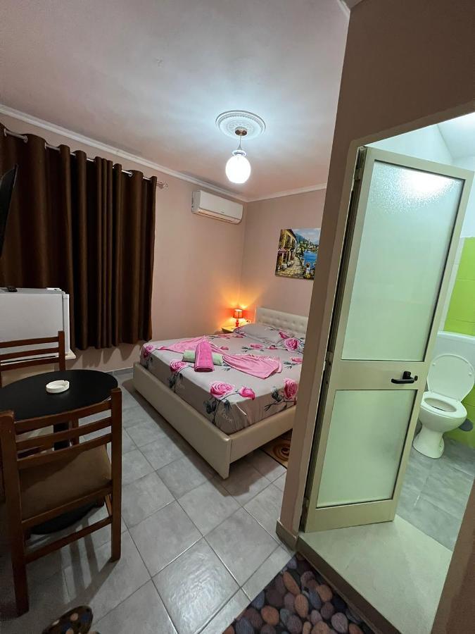 Hotel Ziku Durrës Kültér fotó